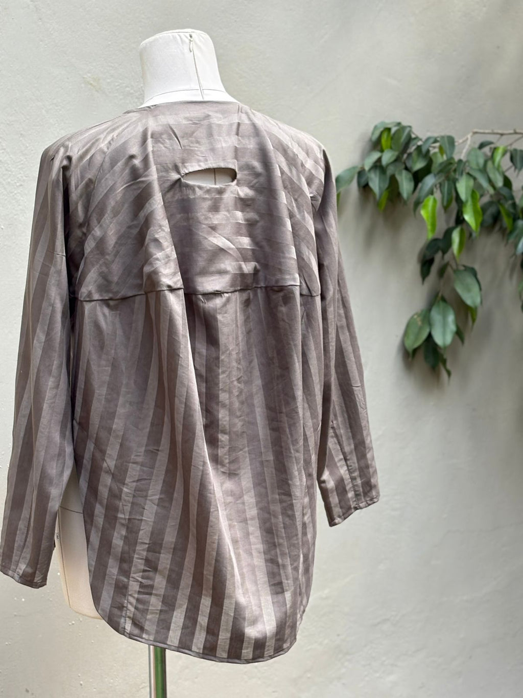 wazua shirt