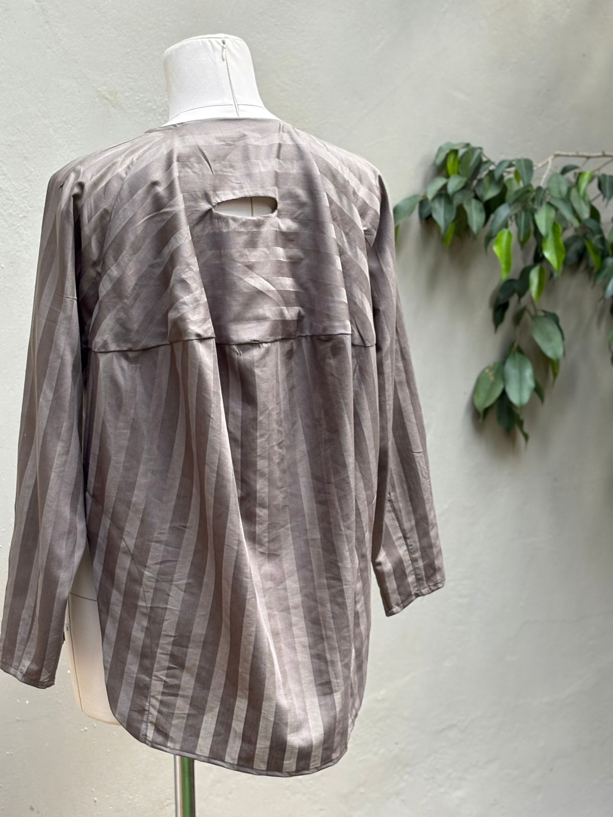 wazua shirt